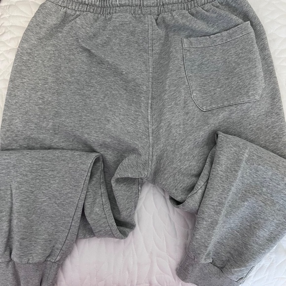 H&M Jogger Sweatpants - Picture 3 of 3